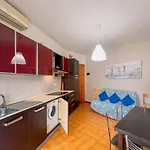 Apartament Modern With A Spacious Terrace