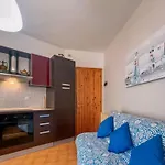 Apartament Modern With A Spacious Terrace
