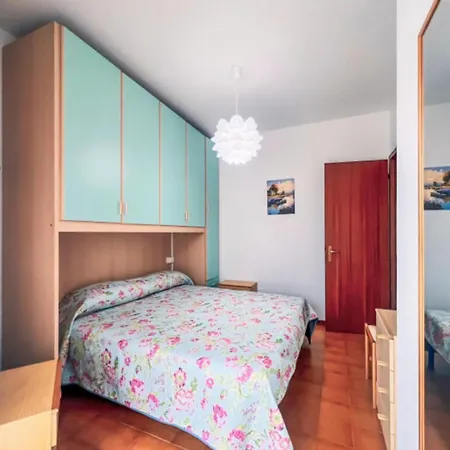 Modern With A Spacious Terrace Lejlighed *