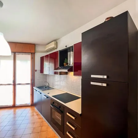 Modern With A Spacious Terrace Διαμέρισμα Μπιμπιόνε
