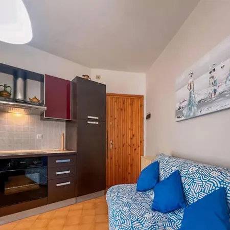 Διαμέρισμα Modern With A Spacious Terrace