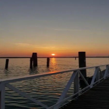 Modern With A Spacious Terrace *