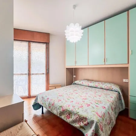 Modern With A Spacious Terrace *