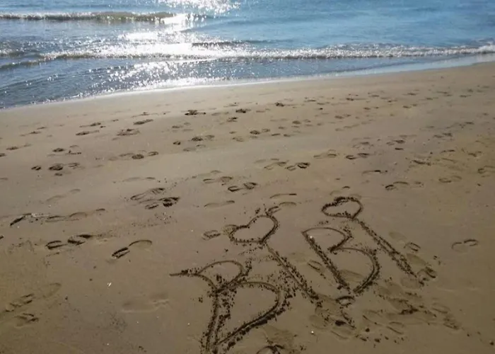 شقة Modern With A Spacious Terrace