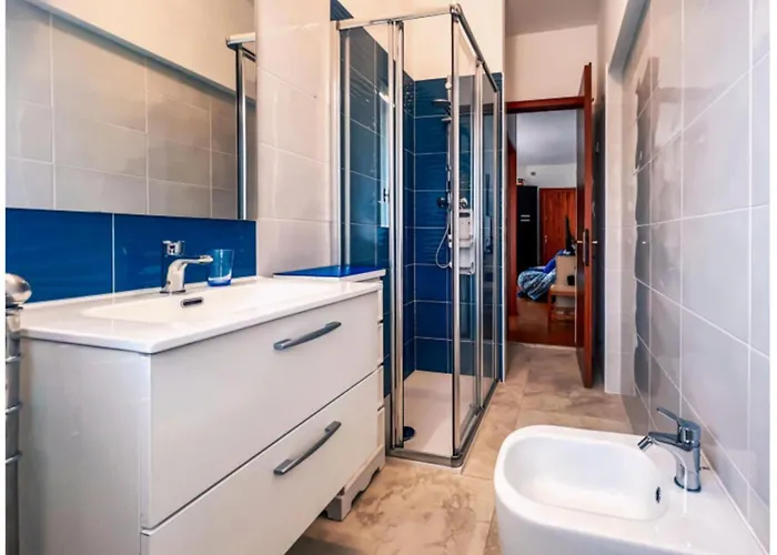 Modern With A Spacious Terrace شقة *